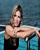 10 - Laura Csortan